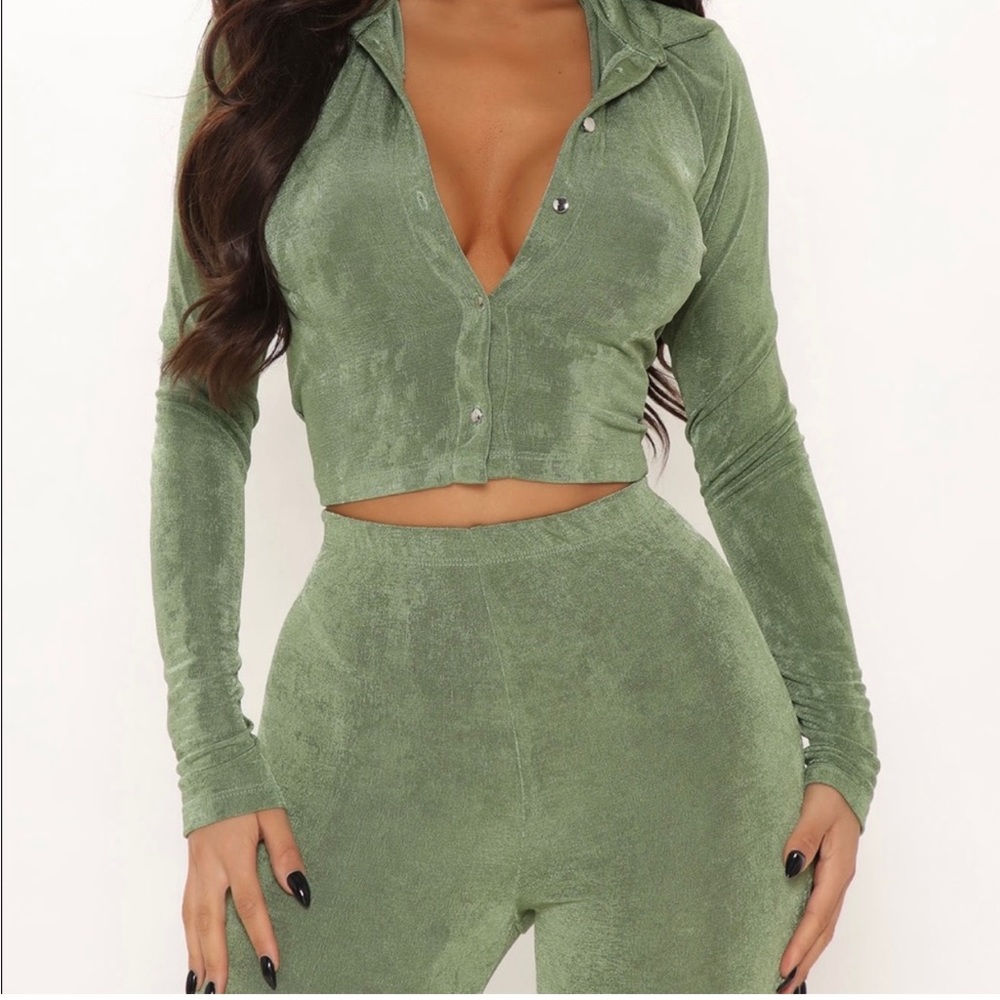 FN NWT! 2 piece Slinky set